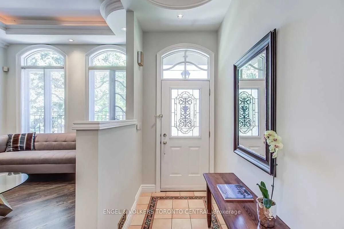 3 bed, $4,950 — Photo 3