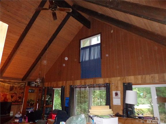 3rd image of 1553 Graham Dr