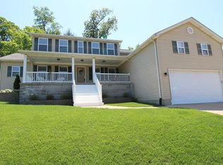 5224 Autumnwinds Dr, Saint Louis, MO 63129