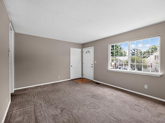 4th image of 1910 Ashbrook Dr
