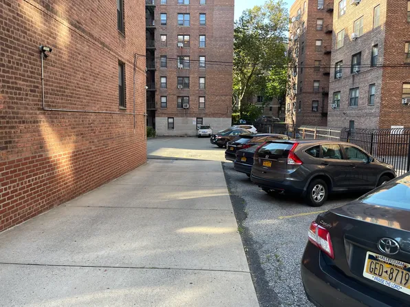 105-30 66th Avenue image 26 of 30