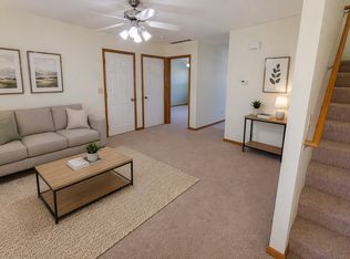 2307 Vineyard Cir, Manhattan, KS 66502