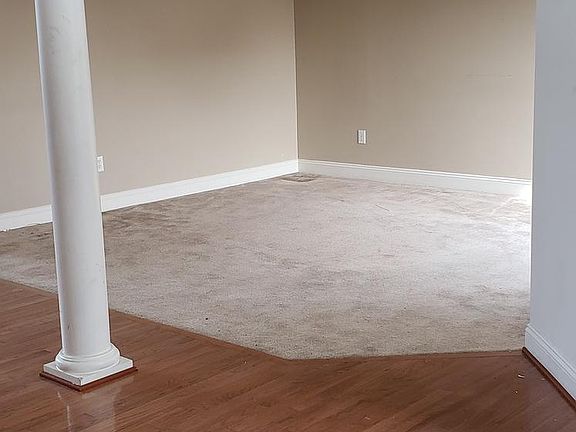 4th image of 107 E Kilts Ln