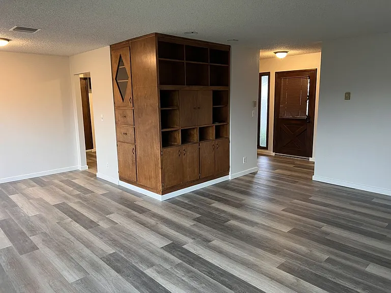 3020 W Shasta Ave — Photo 7