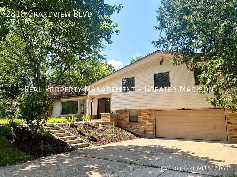 2818 Grandview Blvd — Photo 1