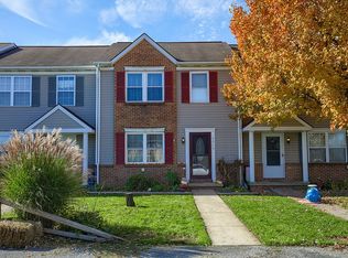 6603 Hollow Dr, East Petersburg, PA 17520