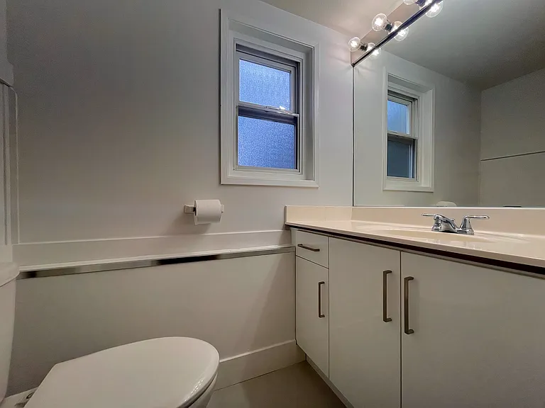 19900 55a Ave — Photo 13