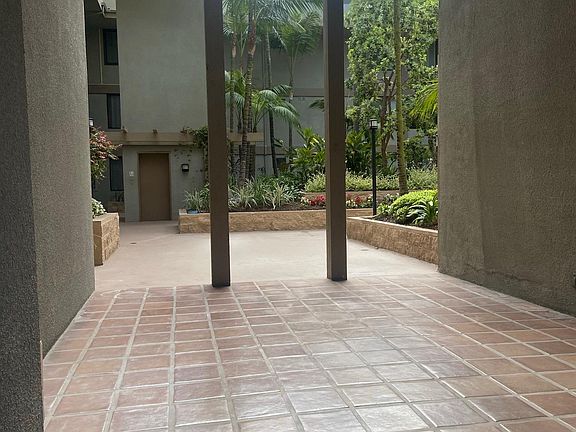 5th image of 1007 S Catalina Ave APT 104