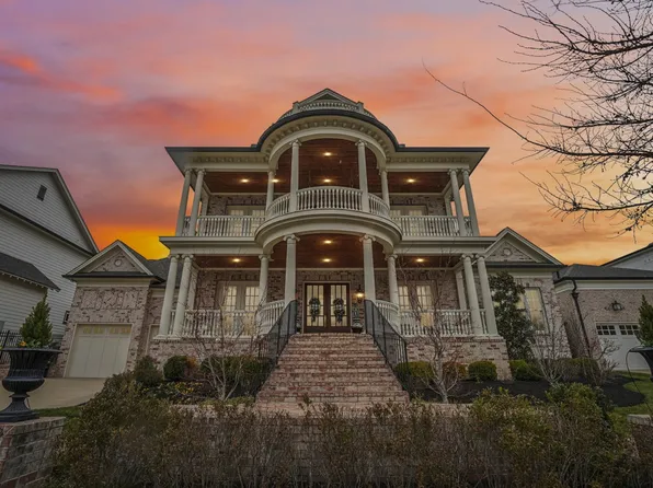 813 Stonewater Blvd, Franklin, TN 37064