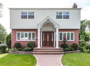 548 Croydon Rd, Elmont, NY 11003