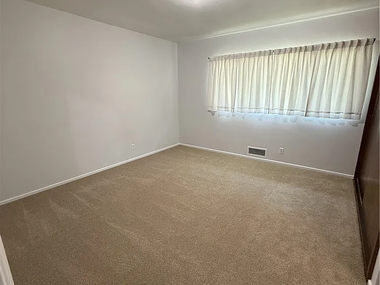 4645 Chicago Ave — Photo 7
