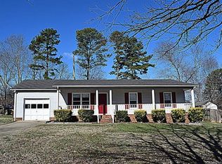 4101 Wrentree Dr, Dallas, NC 28034