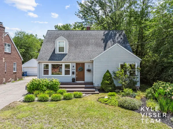 1624 Boston St SE, Grand Rapids, MI 49506