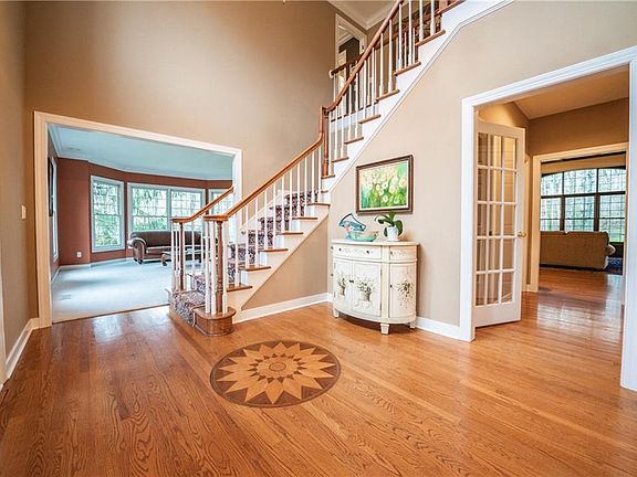 3rd image of 8580 Tamarack Trl