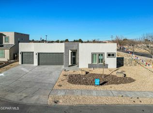 721 Valley Pine Dr, El Paso, TX 79932