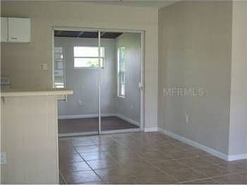 5th image of 22456 Catherine Ave