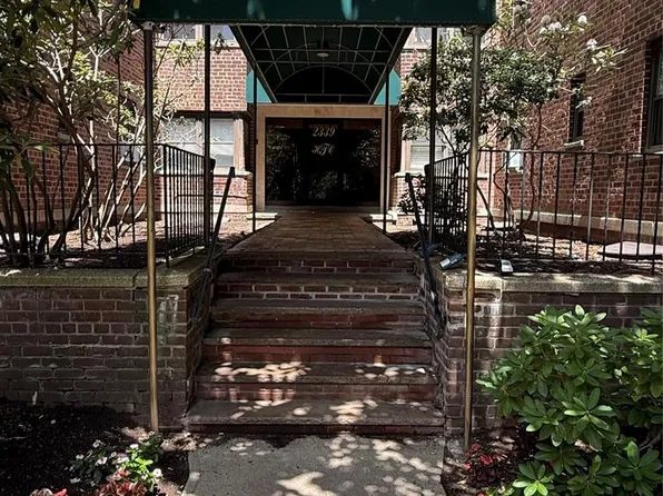 2339 Hudson Ter E #2, Fort Lee, NJ 07024