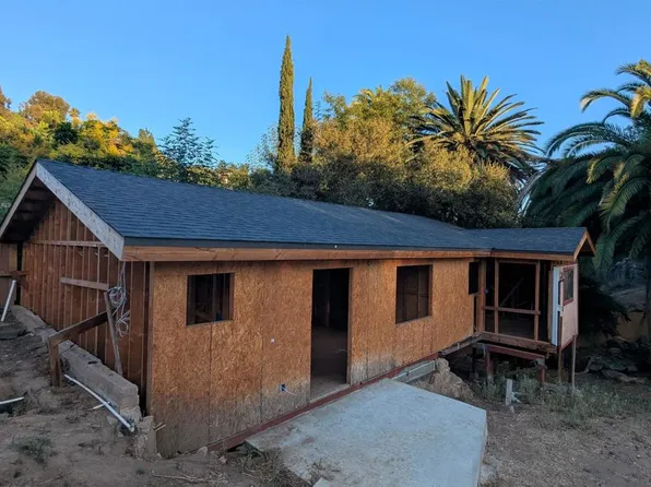 25734 Willow Ln, Escondido, CA 92026