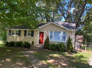 206 Paddock Rd, Clarksville, TN 37043