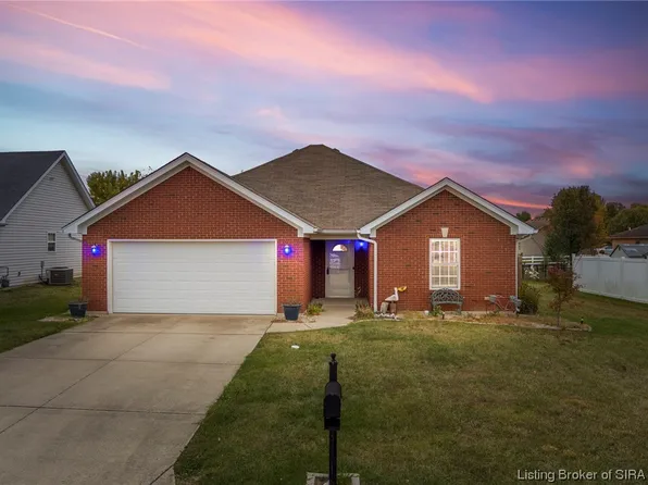 11918 Perry Crossing Parkway, Sellersburg, IN 47172