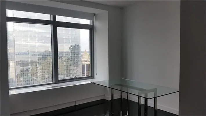 Rented by Avenue Sotheby's International Realty | media 36