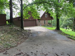 136 Hickory St, Mountainburg, AR 72946