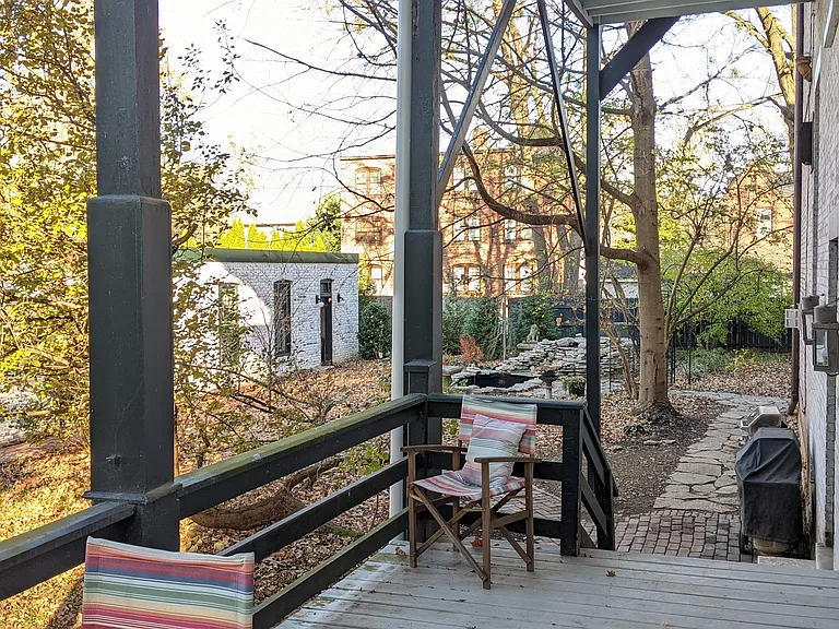 2114 Edgehill Rd #D — Photo 12