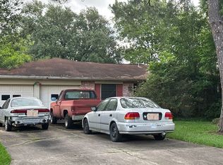 16819 Tibet Rd, Friendswood, TX 77546