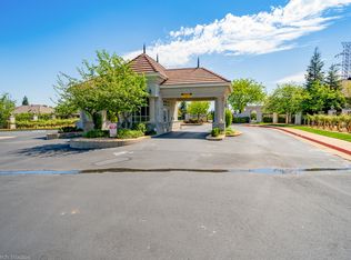 815 Santa Cruz Dr, Redding, CA 96003