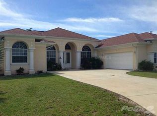 2 Medalist Pl, Rotonda West, FL 33947