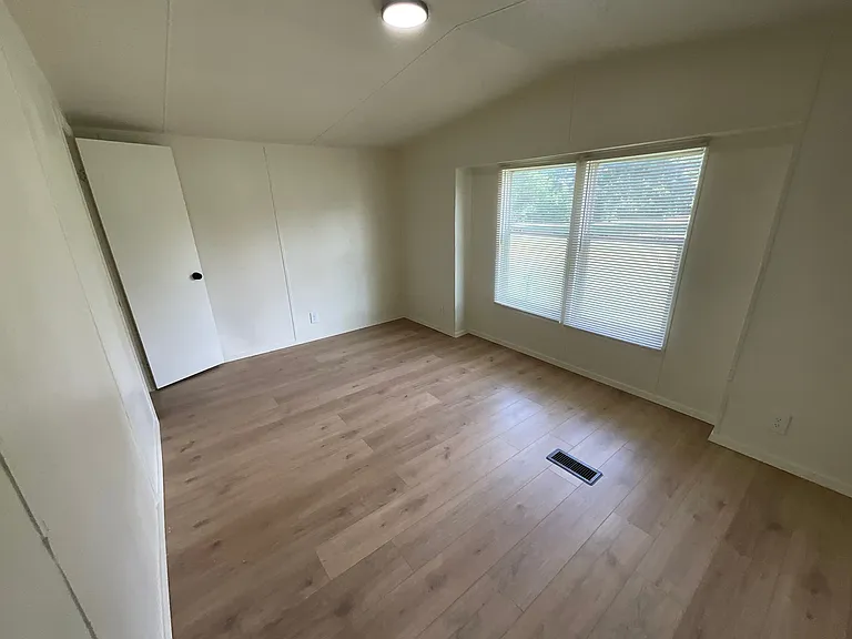 10700 Deer Ln — Photo 8