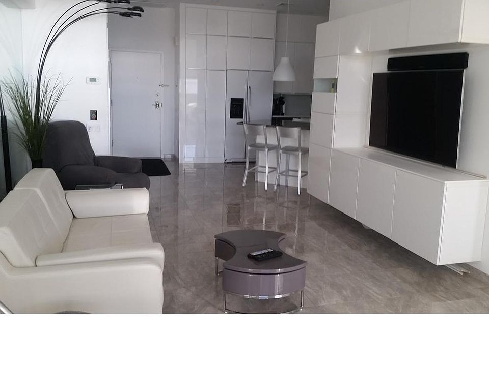 1st image of 3 N Chris Columbus Blvd Unit Pl270