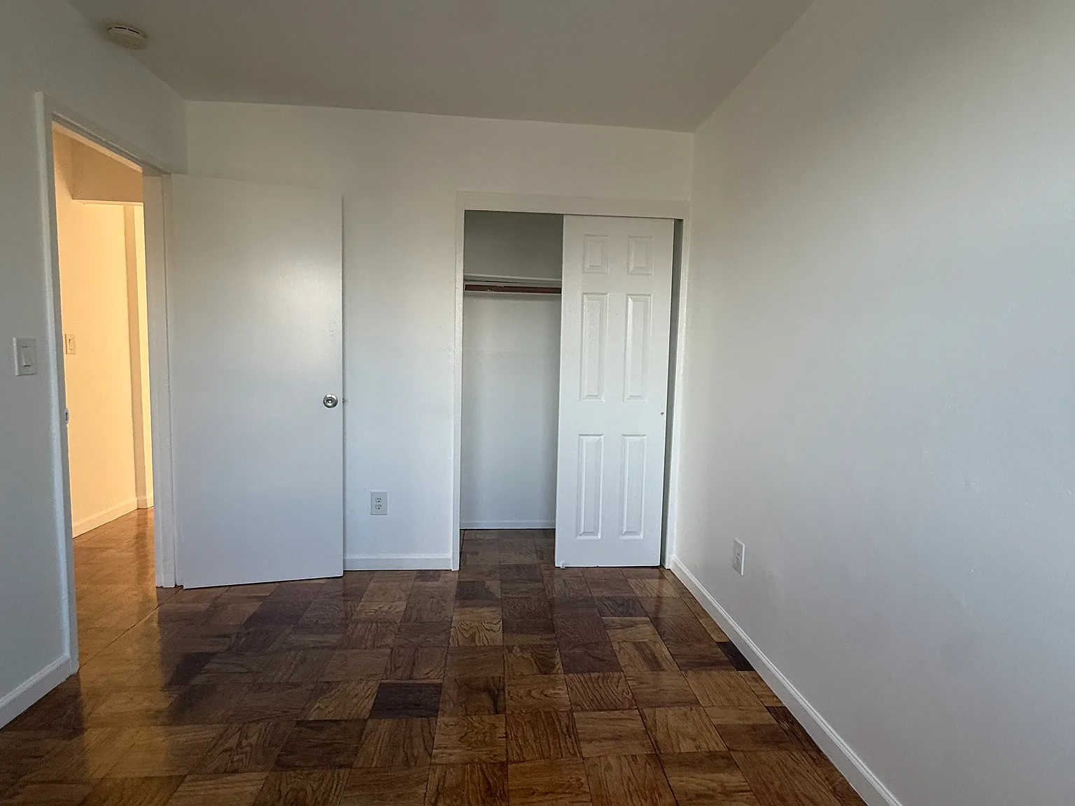 2 bed, 900 sqft, $2,600 — Photo 4