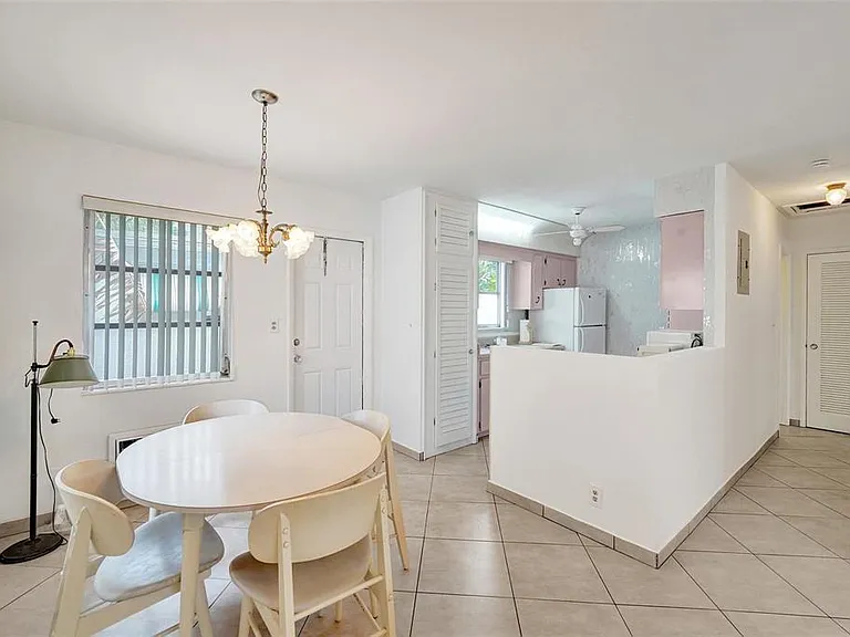 2317 Garfield St #3 — Photo 8