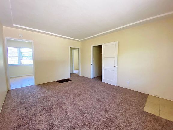 2nd image of 1833-1843 Daisy Ave #1835