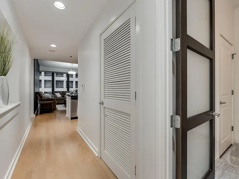 1200 Main St #1007 — Photo 3