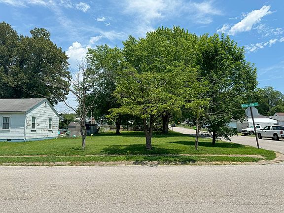 5th image of 2019 Alexander Ave