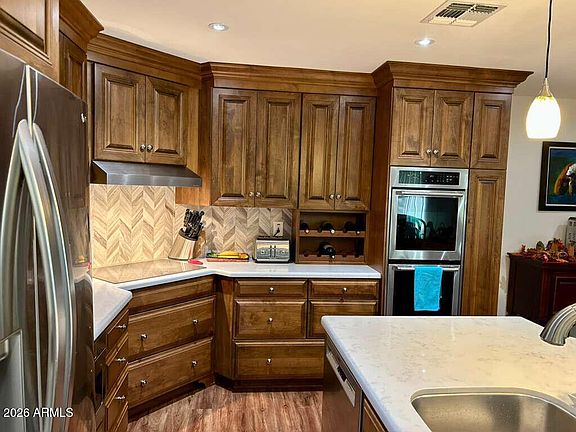 4th image of 10009 W Pleasant Valley Rd