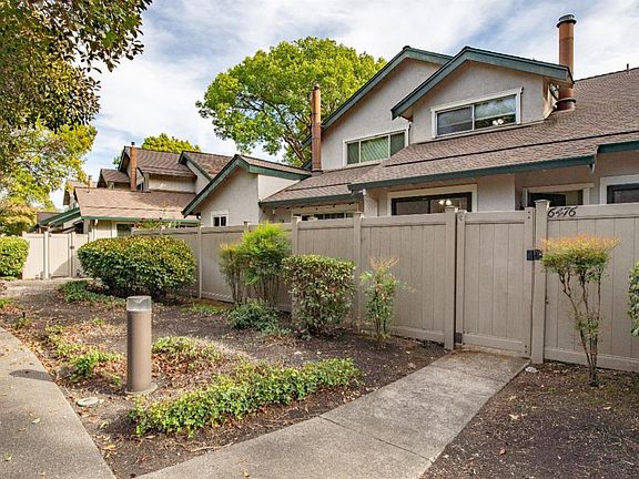 2nd image of 6476 Meadow Pines Avenue