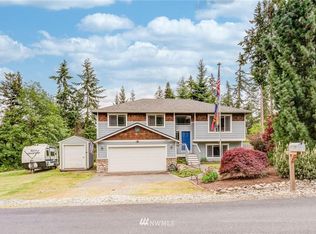 1585 Poplar Ln, Camano Island, WA 98282