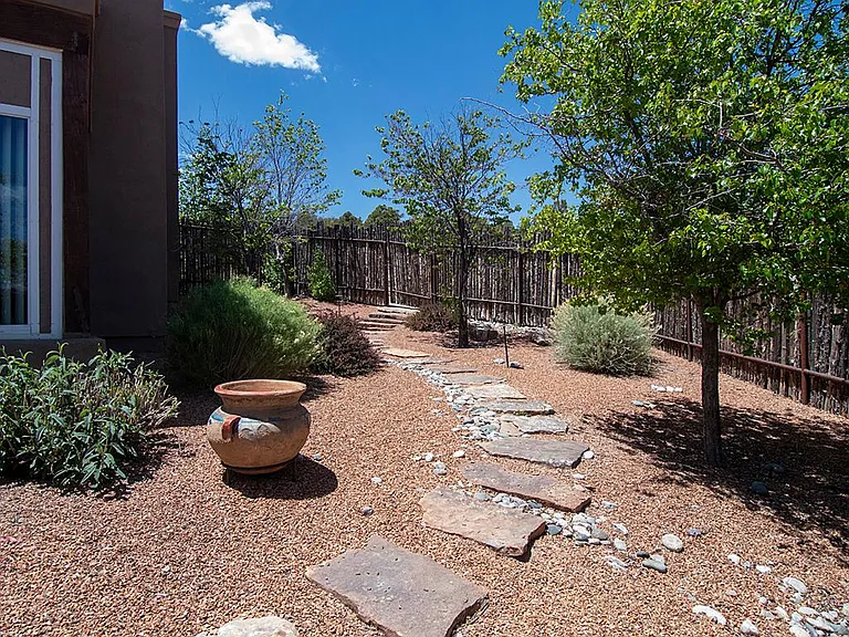 1742 Ridge Pointe Loop — Photo 23