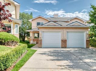236 W Scenic Acres Ter NW, Calgary, AB T3L 1Y4