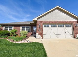 6830 N Grand Fir Dr, Edwards, IL 61528