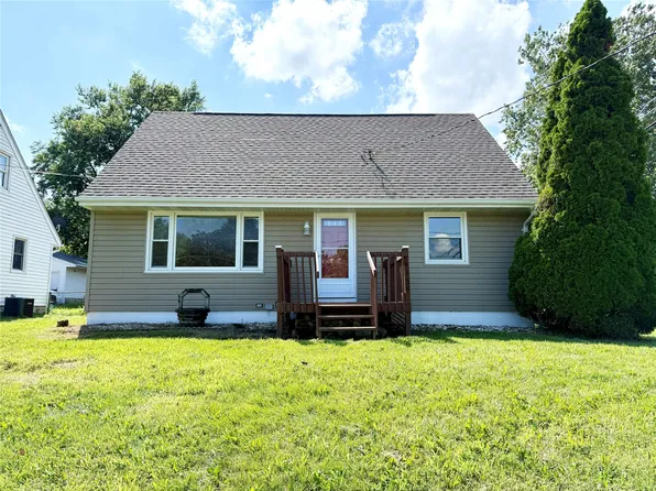 4138 E 27th St, Des Moines, IA 50317