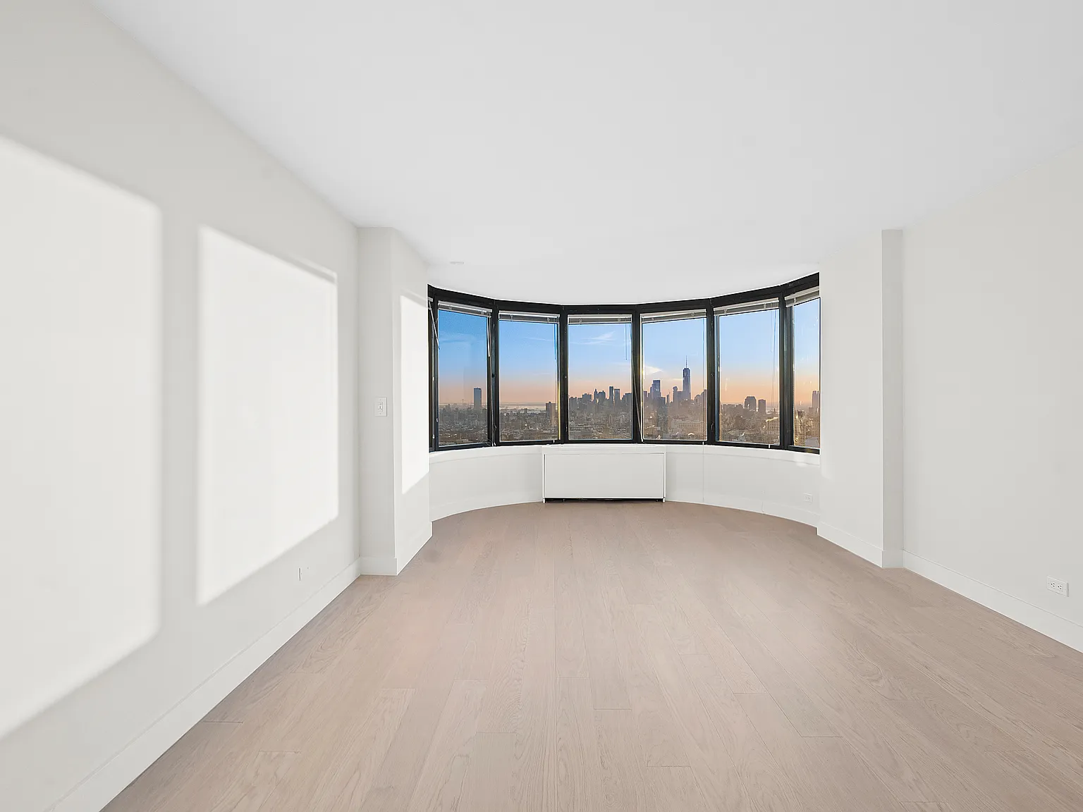 330 East 38th Street — Photo 1
