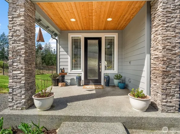 23240 46th Avenue E, Spanaway, WA 98387