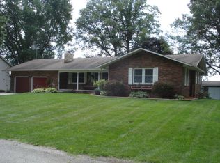 505 Woodland Ave, Kouts, IN 46347