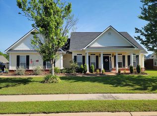 110 Zachary Ct, Warner Robins, GA