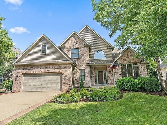 3rd image of 531 W Thornwood Dr