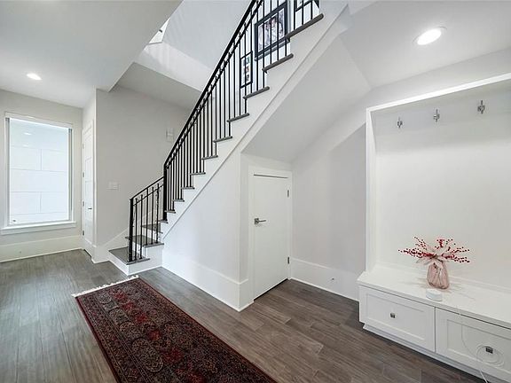 5th image of 1810 Branard St #B